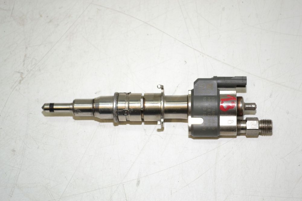 BMW E87 E90 E60 N43 N53 WTRYSKIWACZ 7589048