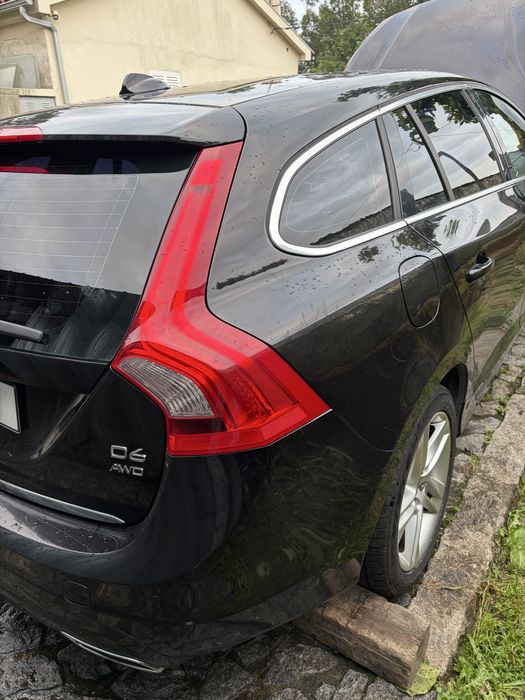 Volvo v60 hibrida plugin para pecas