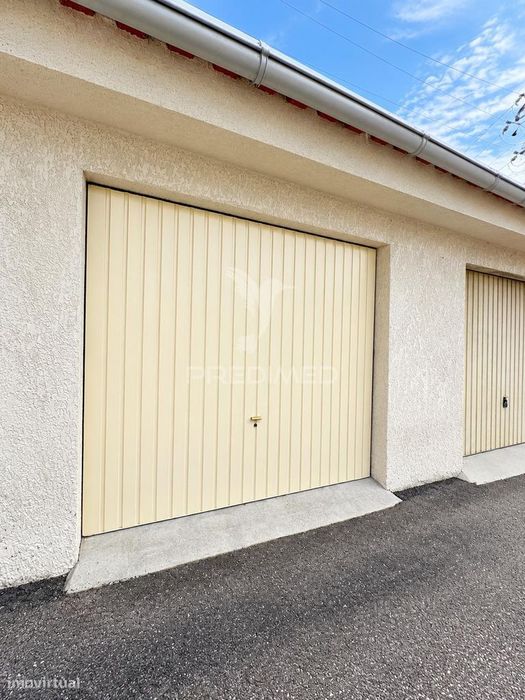 T3 com Garagem Fechada em Valença