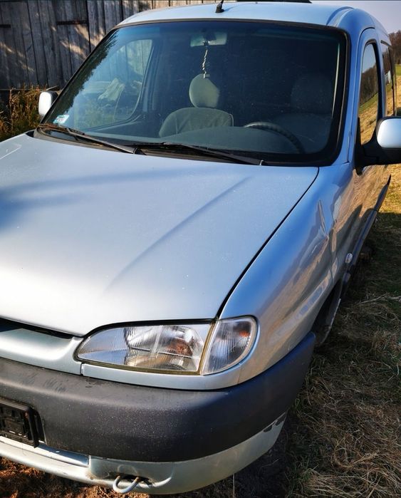 Partner/ Berlingo 1.9 cały na części

Istnieje możliwość wysyłki bądź