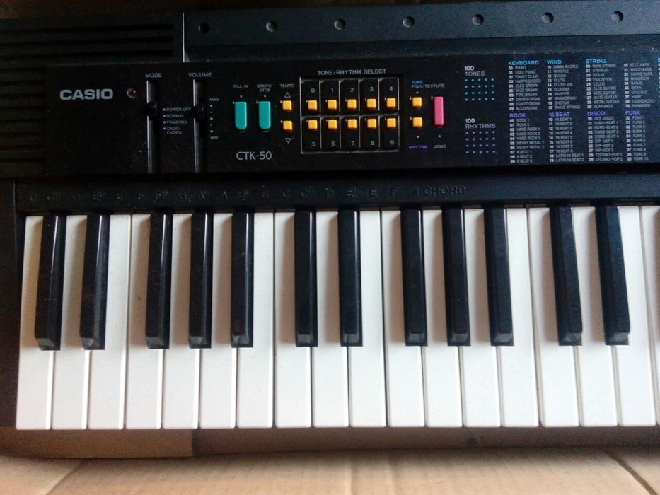 Пианино Casio СТК-50.Синтезатор электрическое пианино.Цена 2000грн.
