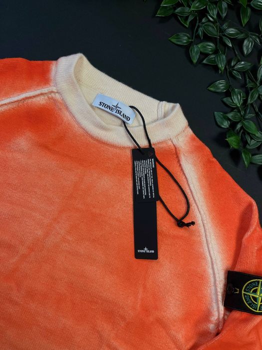 Свитер Stone Island .