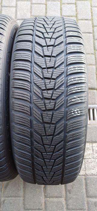 215/55R18 99V HANKOOK , dwie używane opony zimowe.