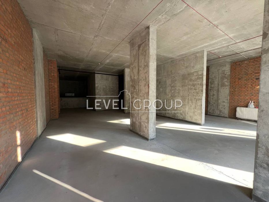 ЖК Новий Автограф Фасад Парк Перемога Ресторан, Магазин, Салон Краси