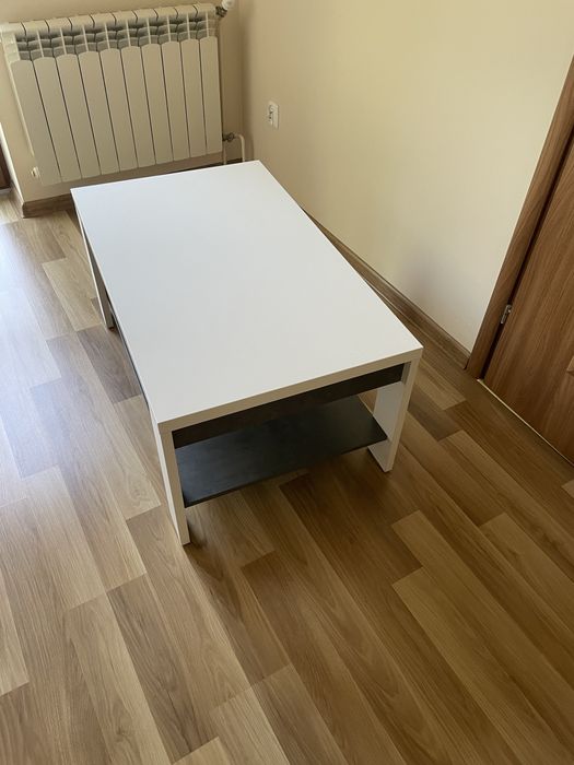 Stolik brugia kolor biały