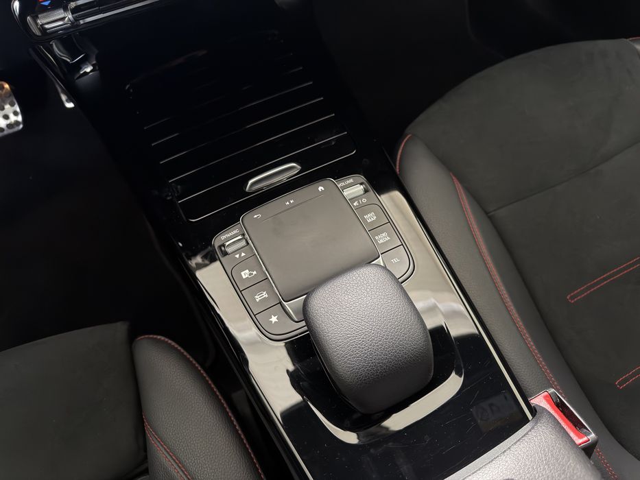 Mercedes A 180 D AMG Line Auto - Desde 399€ Mês