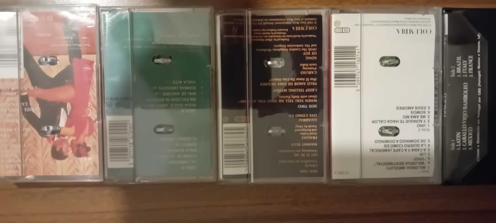 Cassetes de Música do Artista Internacional Júlio Iglésias.