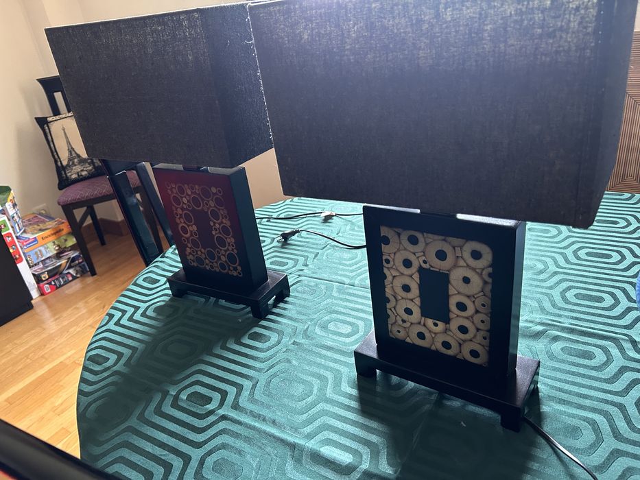 Candeeiros com abajur loja do gato preto. Usados