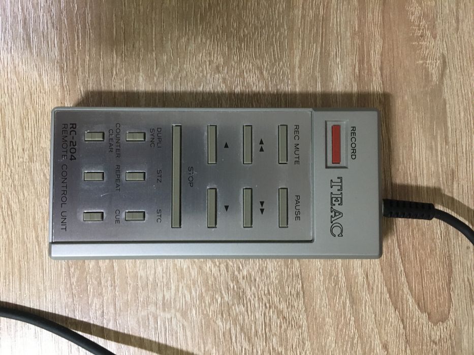 TEAC X 2000R пыльник,пульт,мануал.