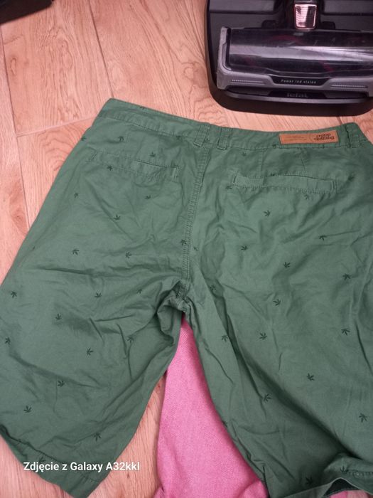 Krótkie spodenki męskie