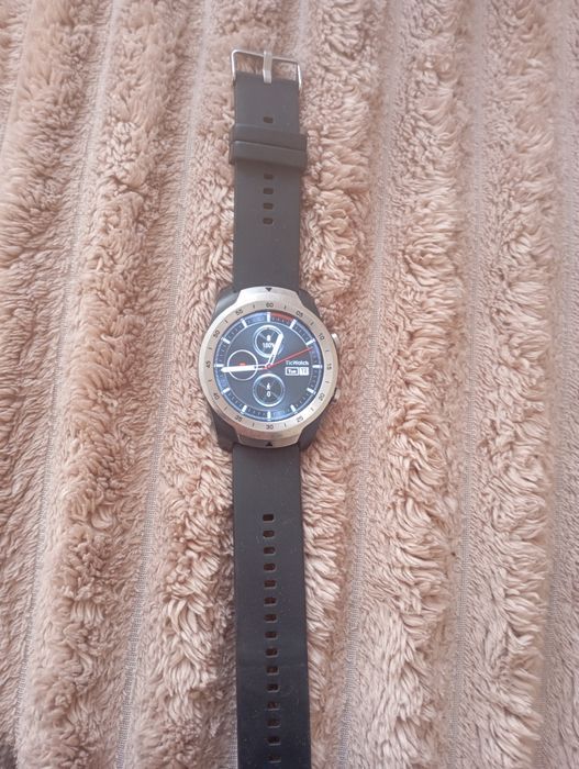 Продам смарт годинник Tic Watch pro