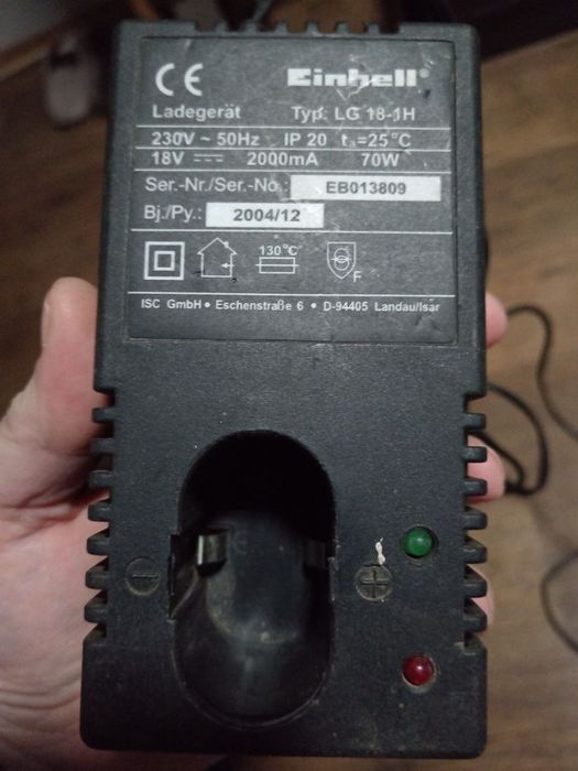 Зарядка Einhell для АКБ шуруповерта