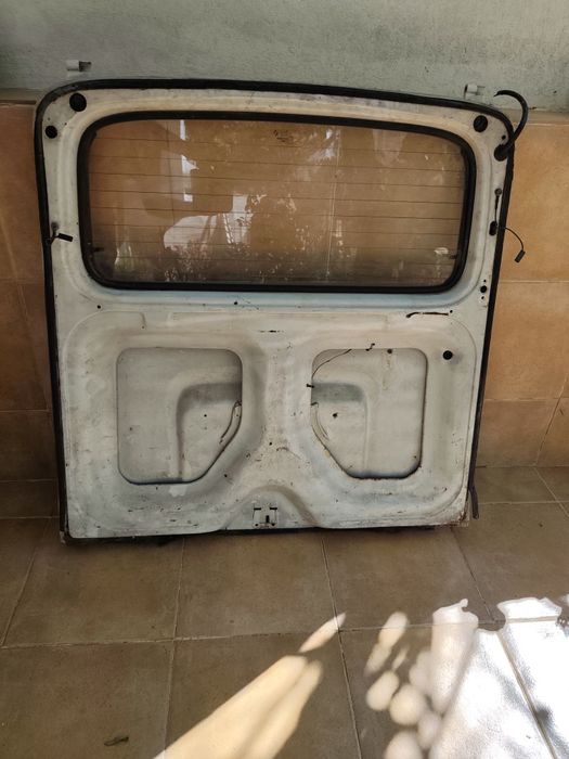 Tampa da mala Renault 4L