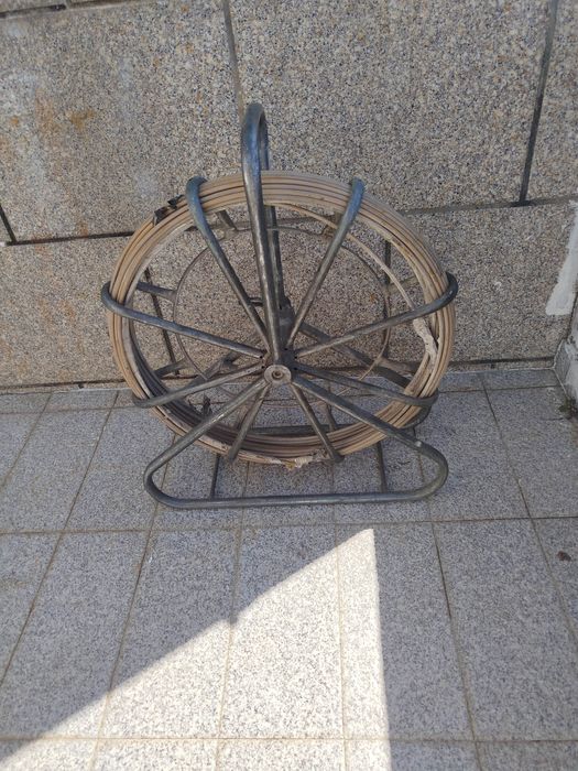 Fita com carrinho passar cabo