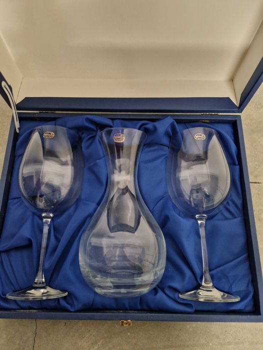 Conjunto de Vinho em Cristal Bohemia – Decanter + 2 Copos + Caixa
