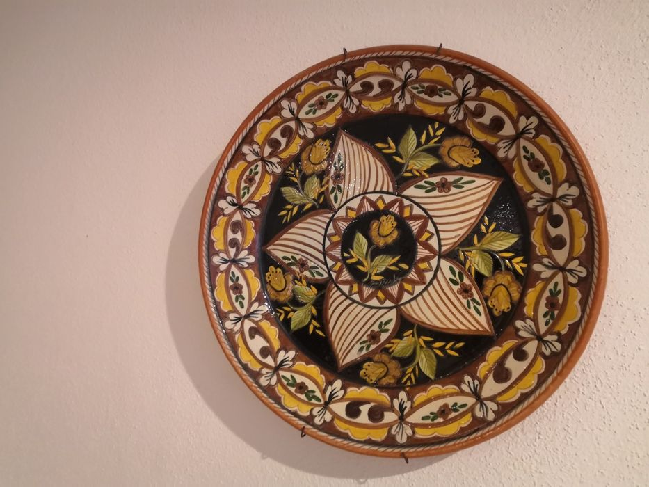 Travessa e prato antigos