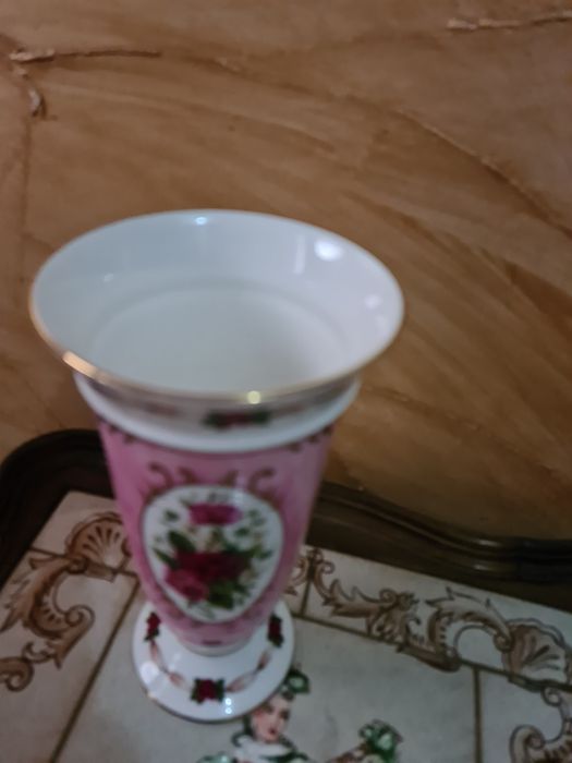 Wazonik porcelanowy angielski
