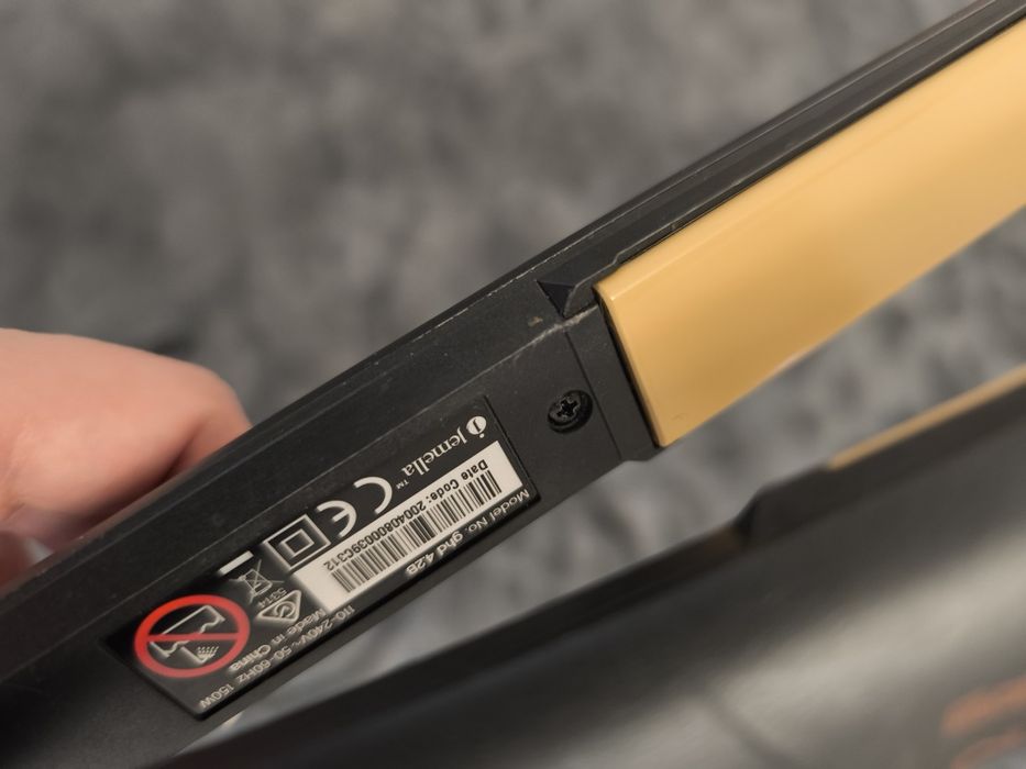 Продам утюжок ghd