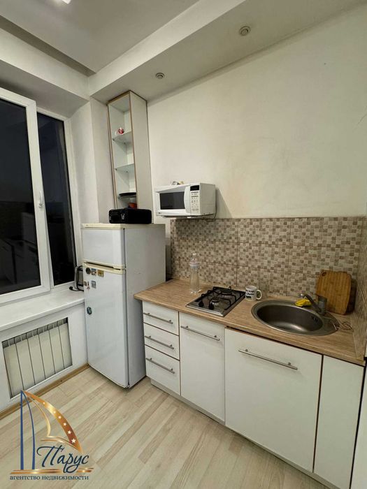 1-кімнатна  Південноукраїнська 5/5