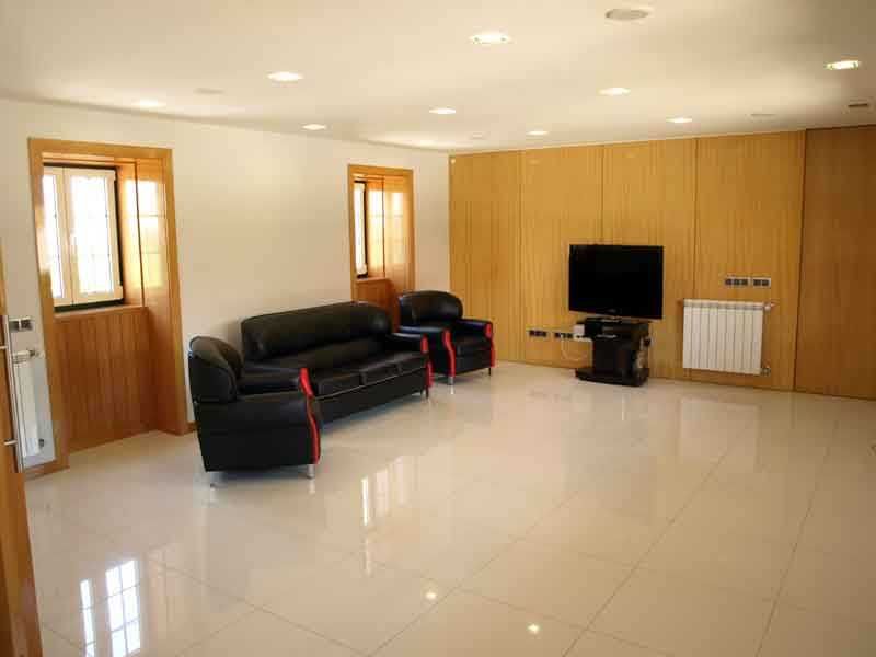 PVZ34 casa térrea+piscina local sossegado,3casas banho privadas, 10pax