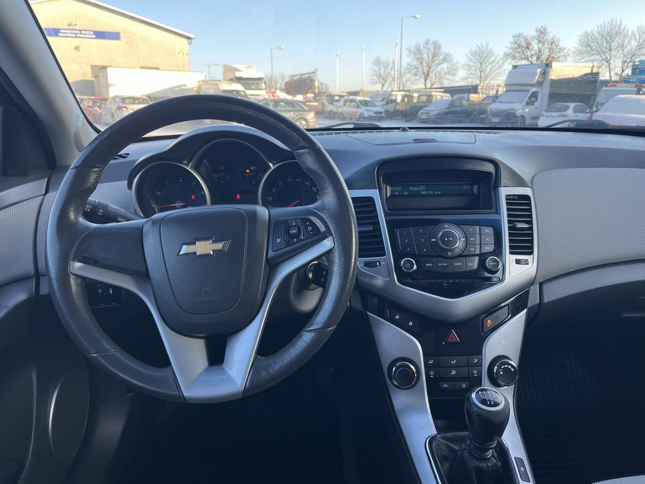 Chevrolet cruze !! 1,6 16v!!