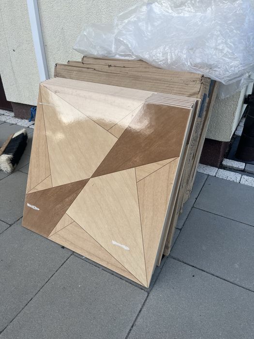 Plytki 5 paczek po 1,71 m2