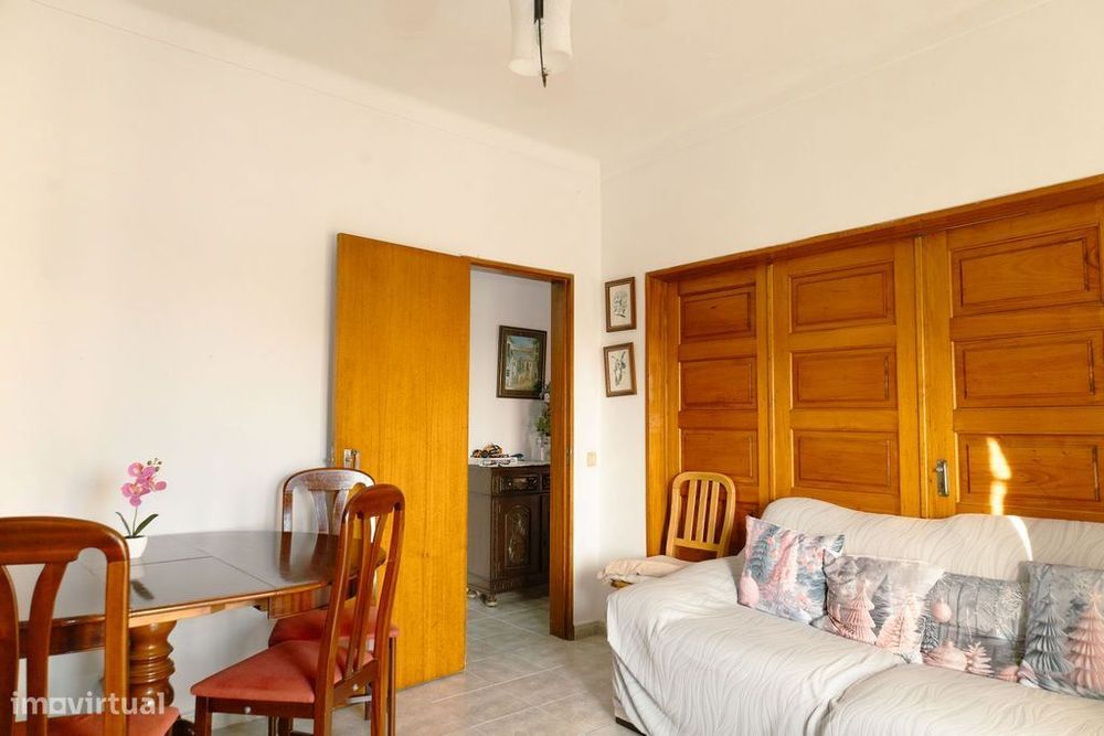 Apartamento T3 no centro de Sobral de Monte Agraço