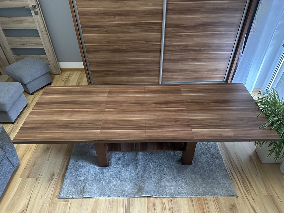 Stół rozkladany do salonu 140x80cm w kolorze ciemny dąb