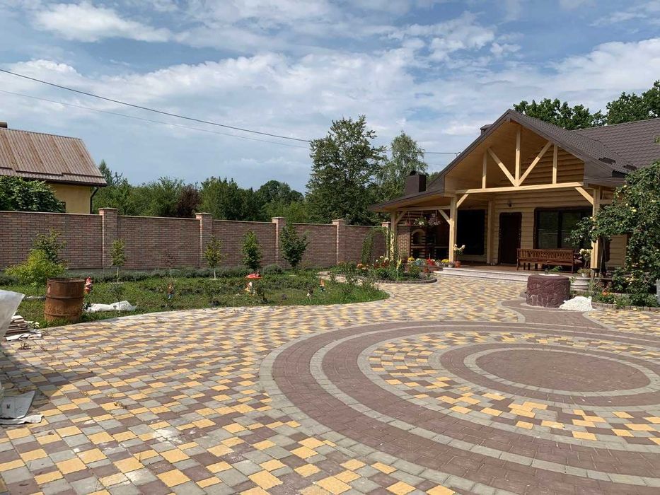 Заміський Будинок повністю укомплектований