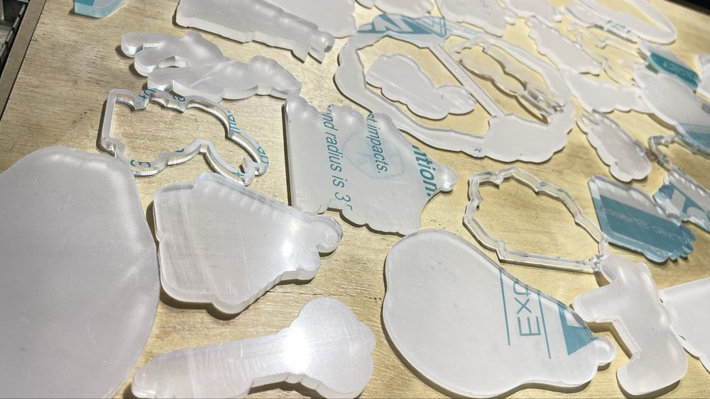 Набор фигурок/заготовок из акрила 8 мм (в пленке)