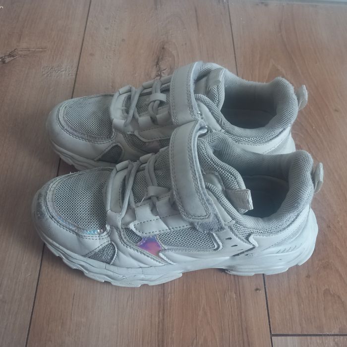 Buty adidasy sportowe Smyk dla dziewczynki rozmiar 35