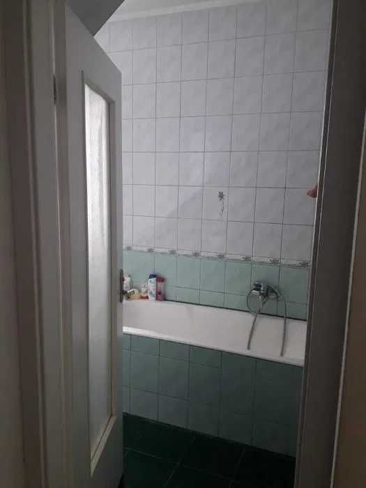 (13) Продам 2-поверховий будинок у 1 кварталі с.Великий Дальник.