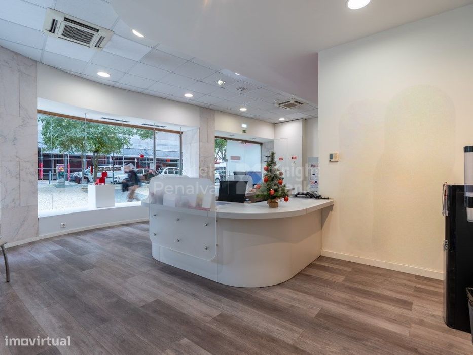 Loja 327 m² para venda nas Avenidas Novas