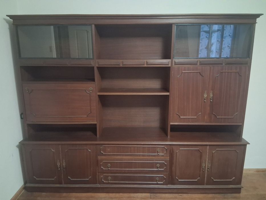 Armário de Sala Antigo