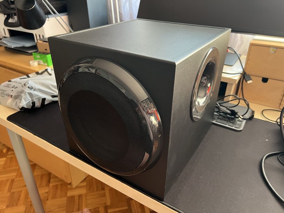 Głośniki Logitech z906 pełny zestaw