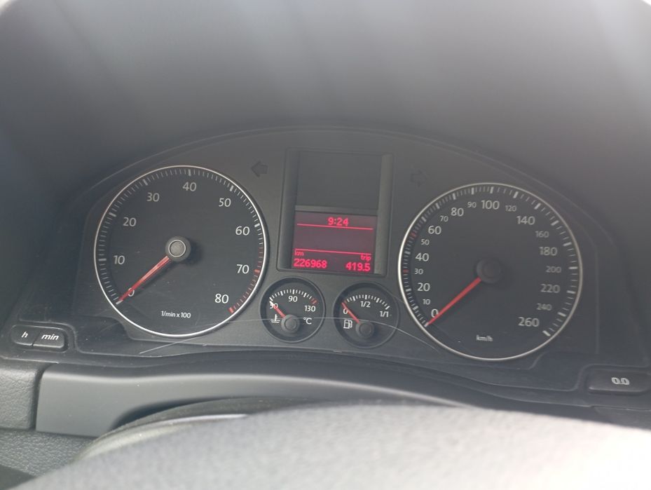 Volkswagen Golf +2007р 1.6мпі