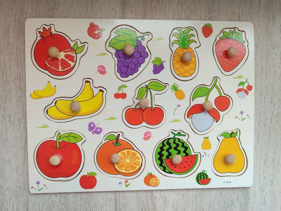 Дерев'яні пазли та шнурівка