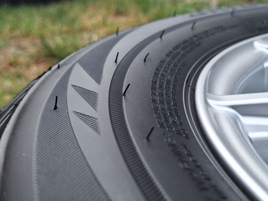 Зимовий Bridgestone 205 60 16 протектор 90%