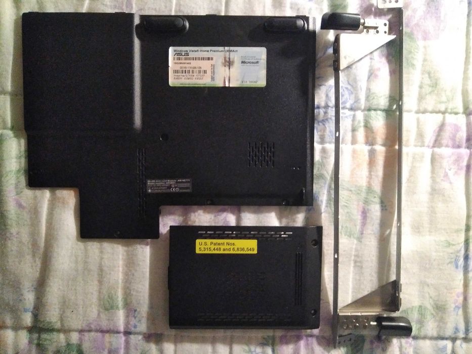 ASUS X59SL Laptop Lids and Hinges64738621450497120