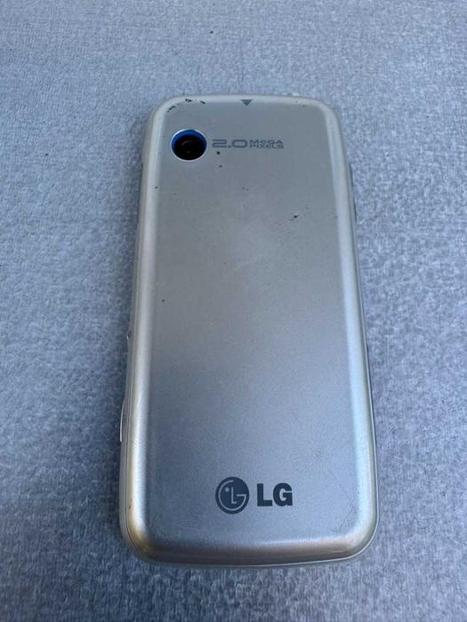 LG GS290 Cookie Fresh – sprawny telefon retro
