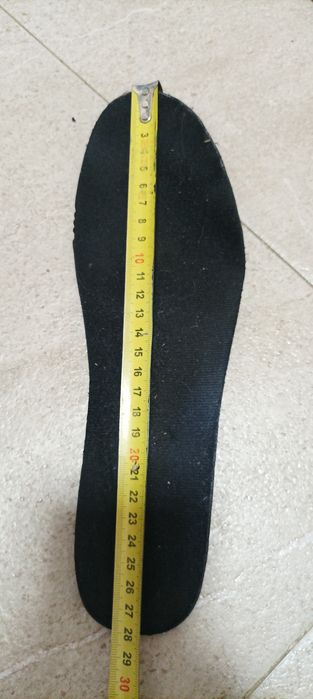 Продам фирменные зимние ботинки размер 43