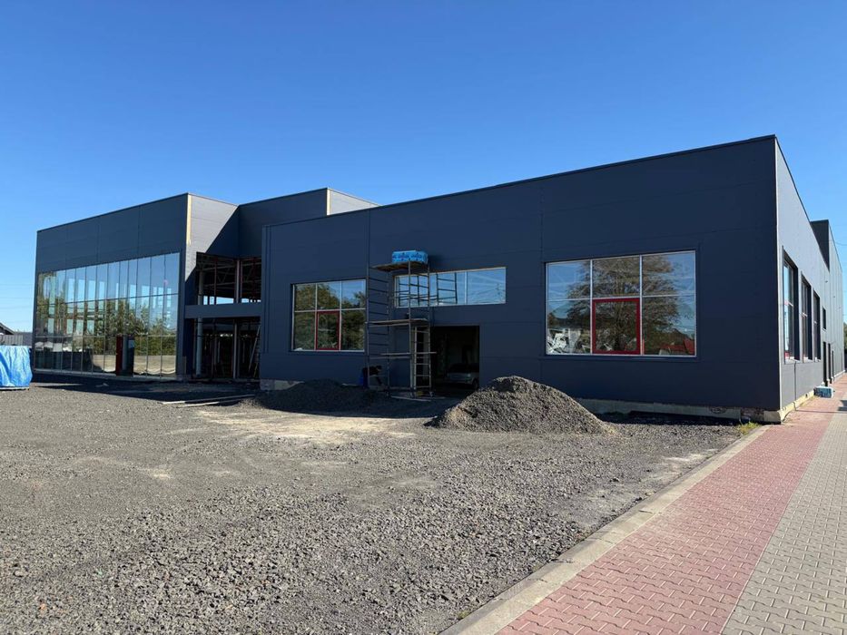 Здам в оренду комерційне приміщення площею 3220 м2 у Струмівці біля Лу