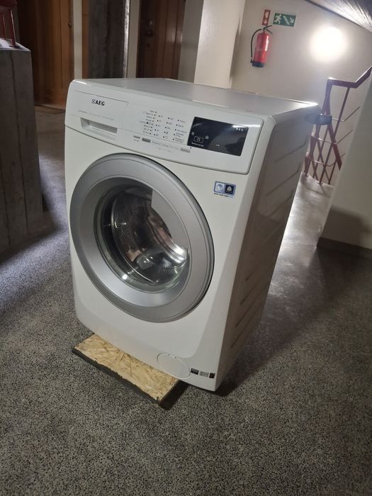 AEG Lavamat 8kg 100% funcional.