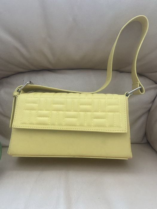 Гарна лакова сумка