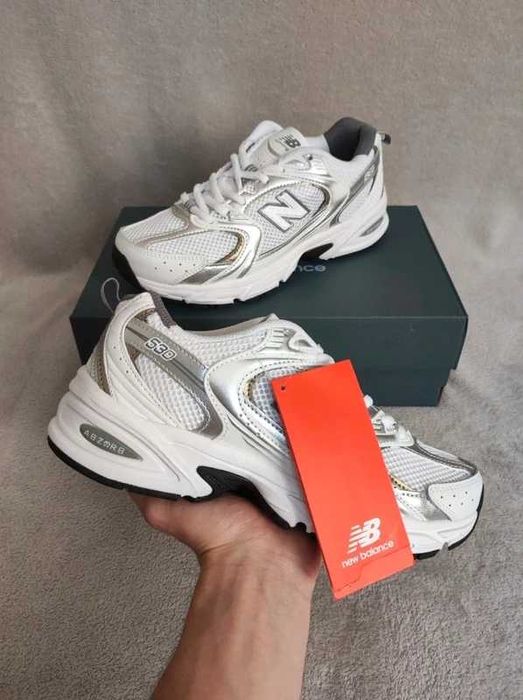 New Balance 530, 40