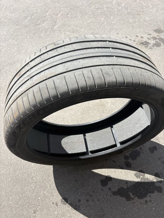 Шини Pirelli Scorpion P Zero 265/35 r22 - 3 шт.