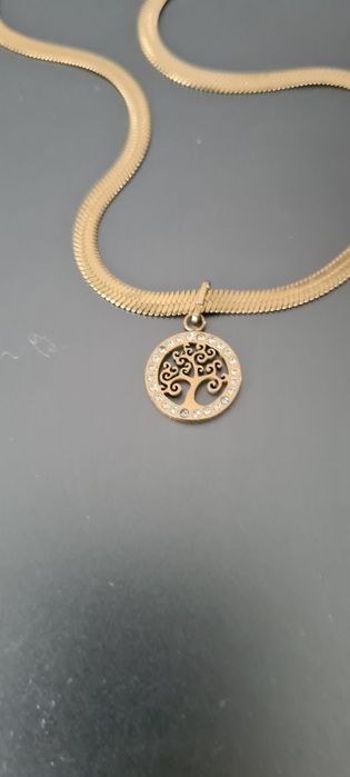 Celebrytka z zawieszką