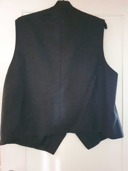 Ciemnoszara kamizelka od garnituru