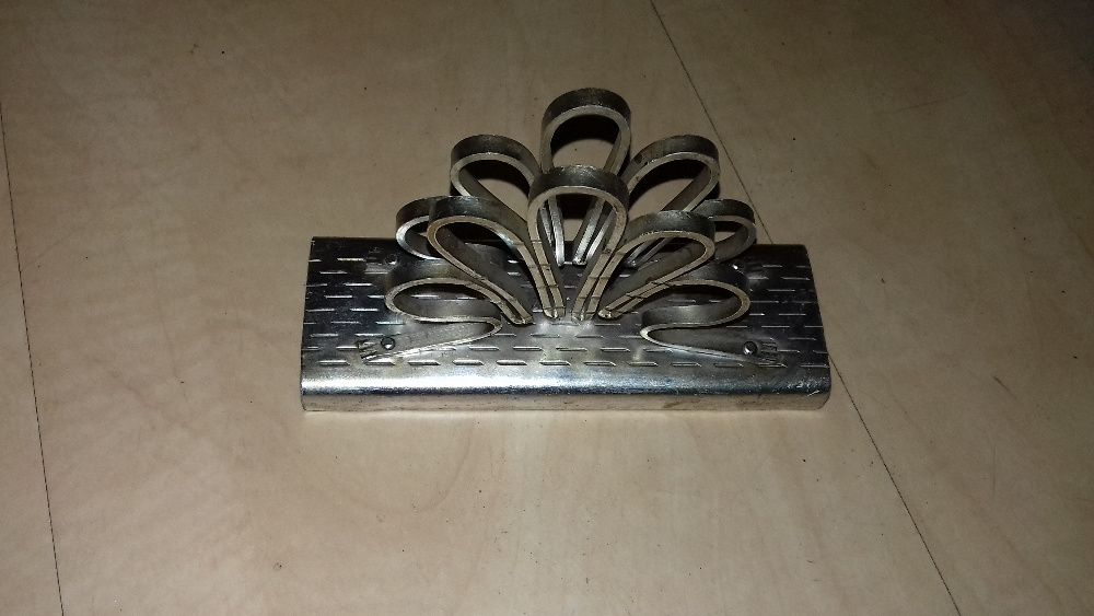 Serwetnik PRL aluminowy