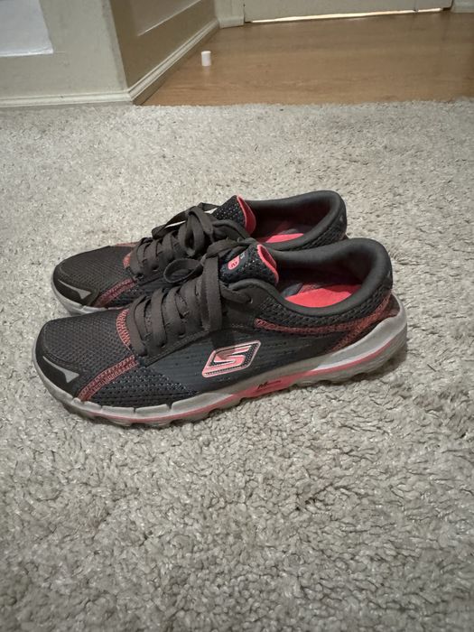 Tenis Skechers GoRun 37